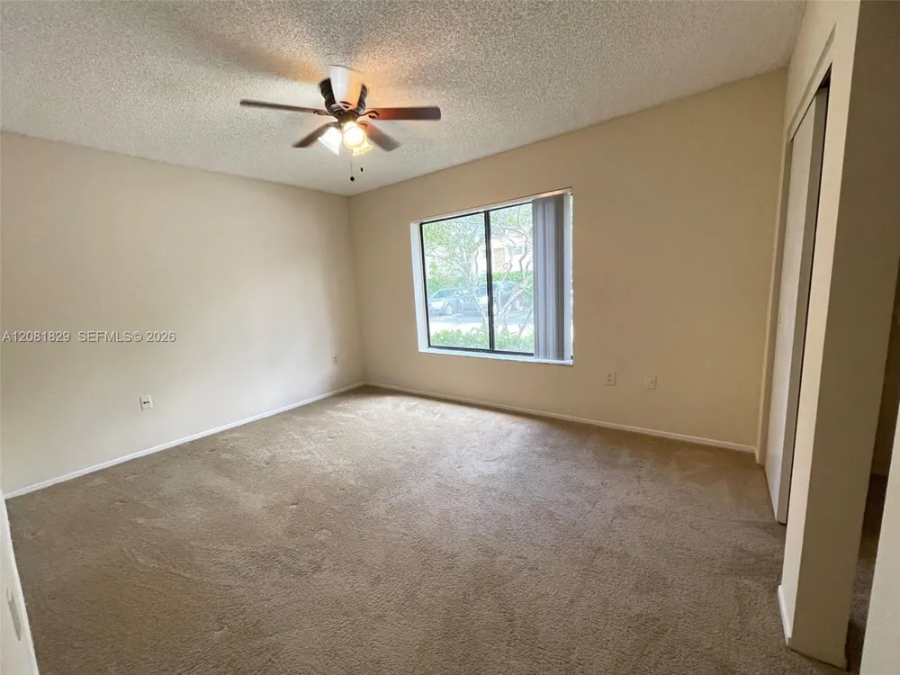 8432 Coral Lake Way #8432 Coral Springs, FL 33065