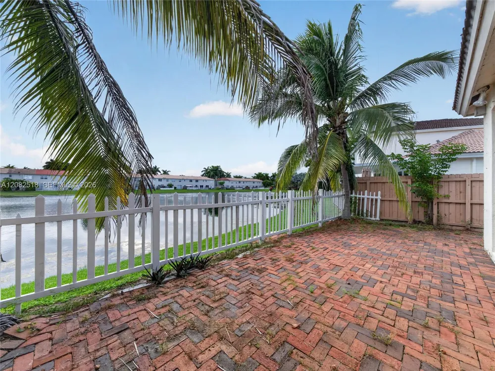 1030 NE 42nd Ter Homestead, FL 33033