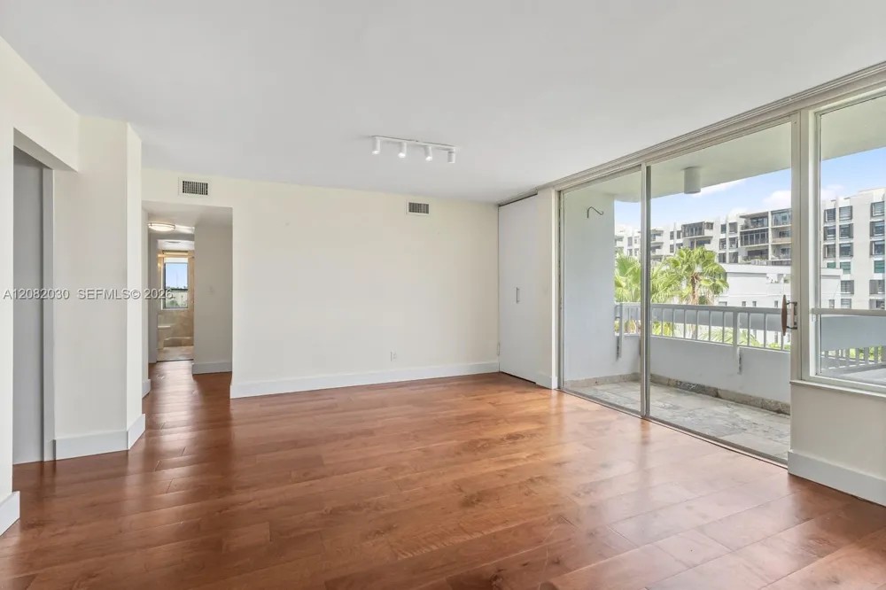 150 Sunrise Dr #5A Key Biscayne, FL 33149