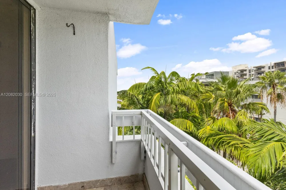 150 Sunrise Dr #5A Key Biscayne, FL 33149