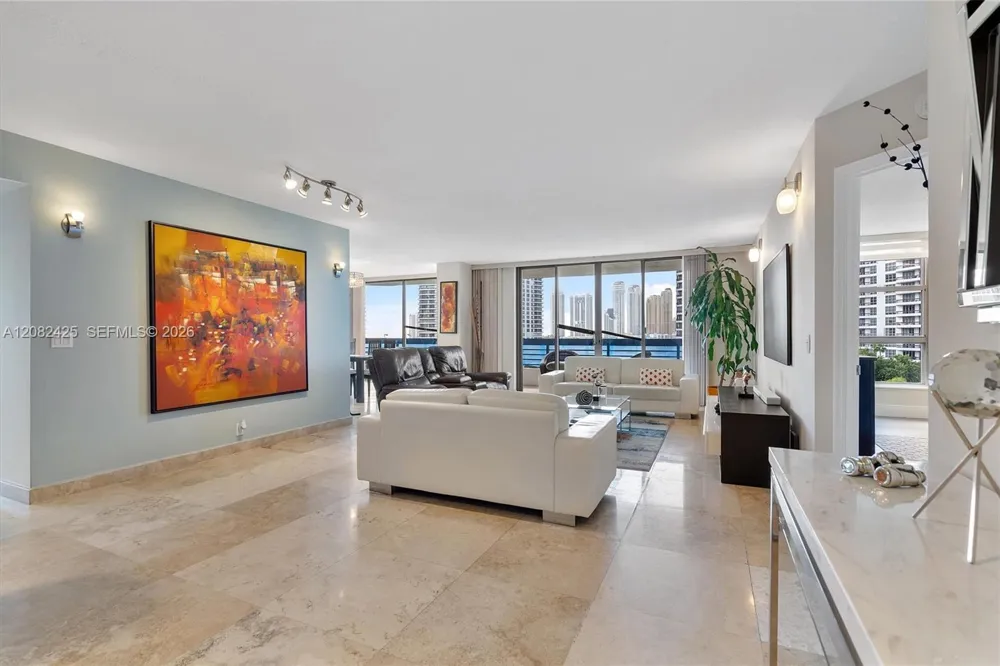 3500 Mystic Pointe Dr #806 Aventura, FL 33180