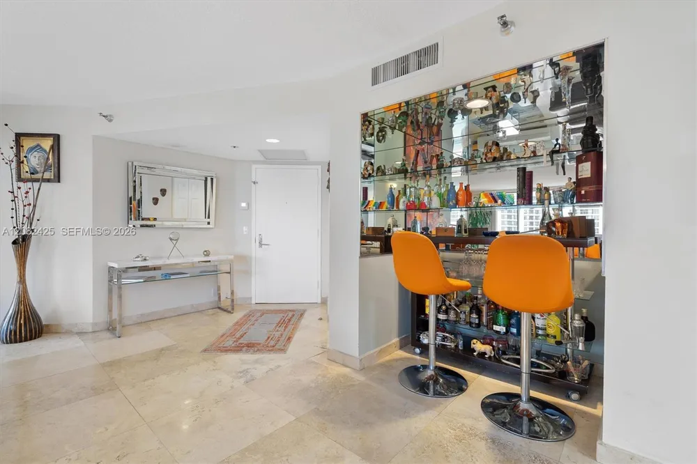 3500 Mystic Pointe Dr #806 Aventura, FL 33180