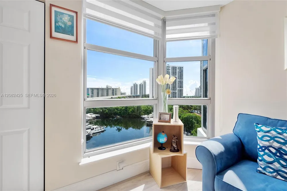 3500 Mystic Pointe Dr #806 Aventura, FL 33180