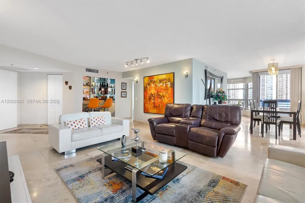 3500 Mystic Pointe Dr #806 Aventura, FL 33180