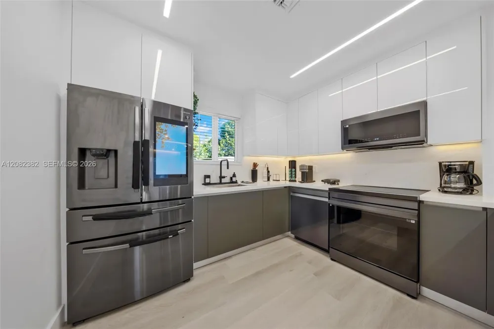 511 NW 48th St Miami, FL 33127
