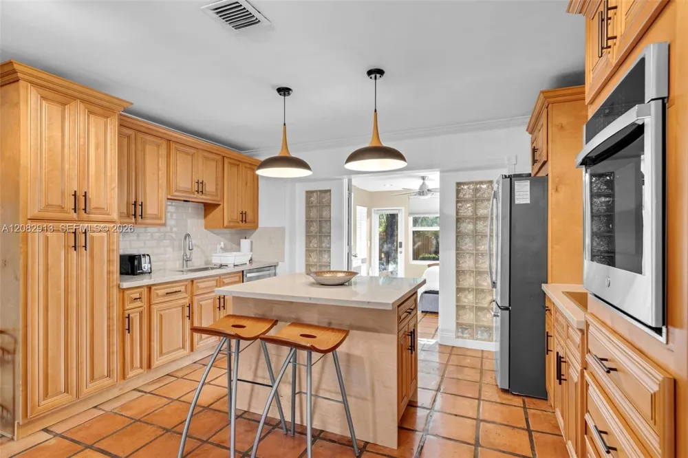 100 NE 26th Dr #100 Wilton Manors, FL 33334