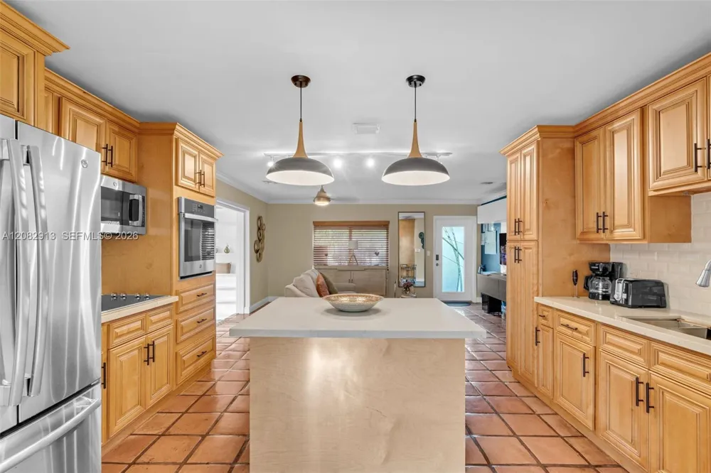 100 NE 26th Dr #100 Wilton Manors, FL 33334