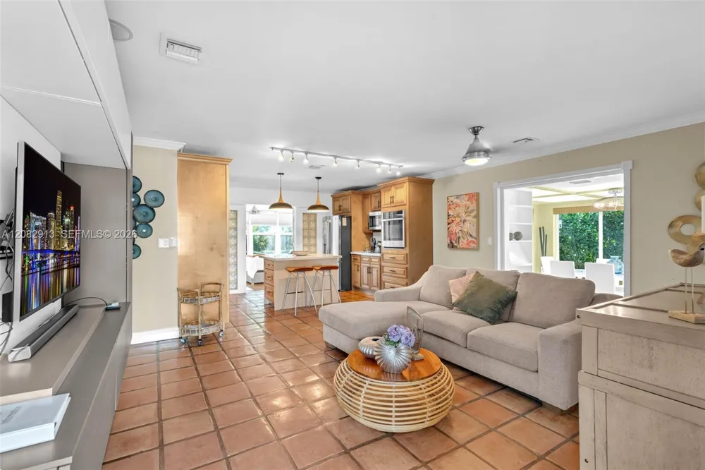 100 NE 26th Dr #100 Wilton Manors, FL 33334