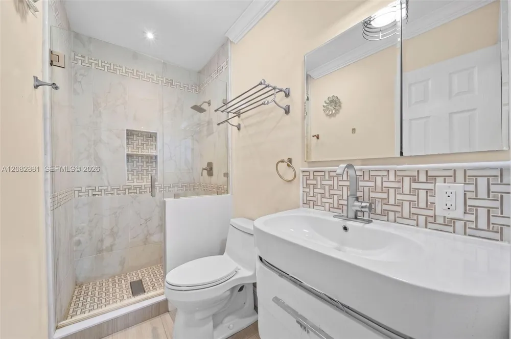 3756 NE 167th St #44 North Miami Beach, FL 33160