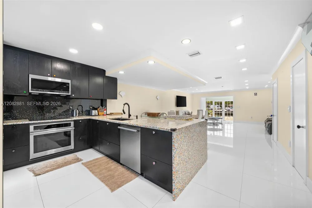 3756 NE 167th St #44 North Miami Beach, FL 33160