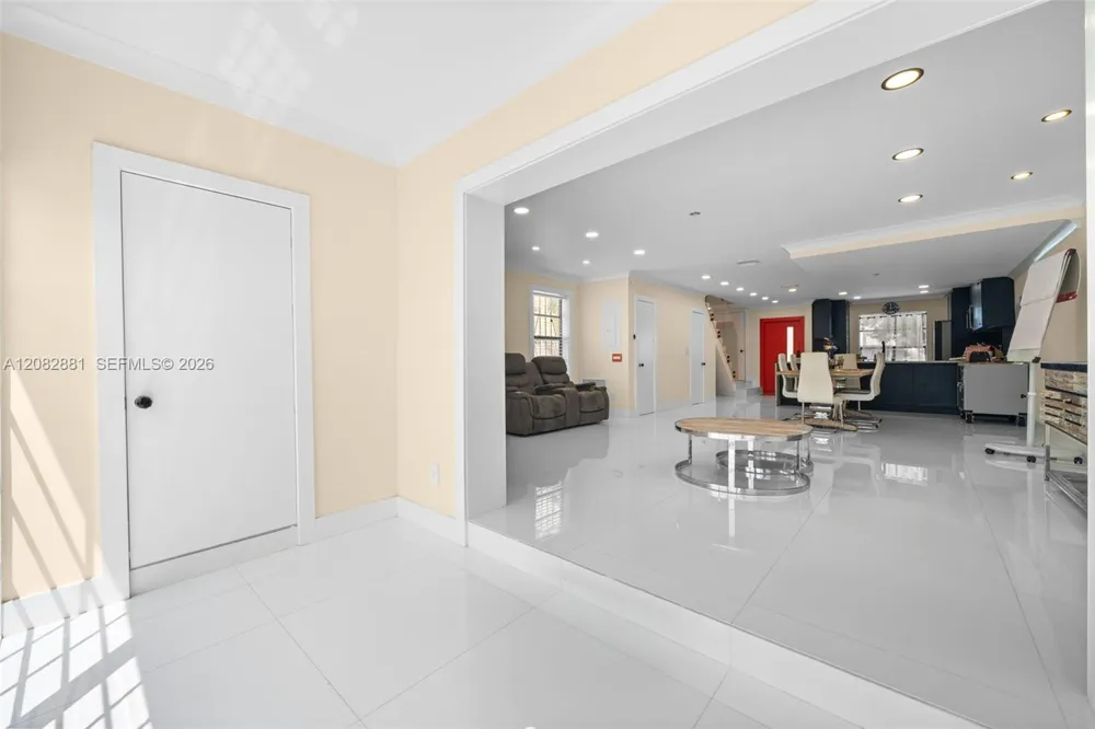 3756 NE 167th St #44 North Miami Beach, FL 33160