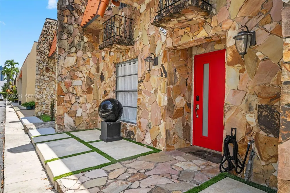 3756 NE 167th St #44 North Miami Beach, FL 33160