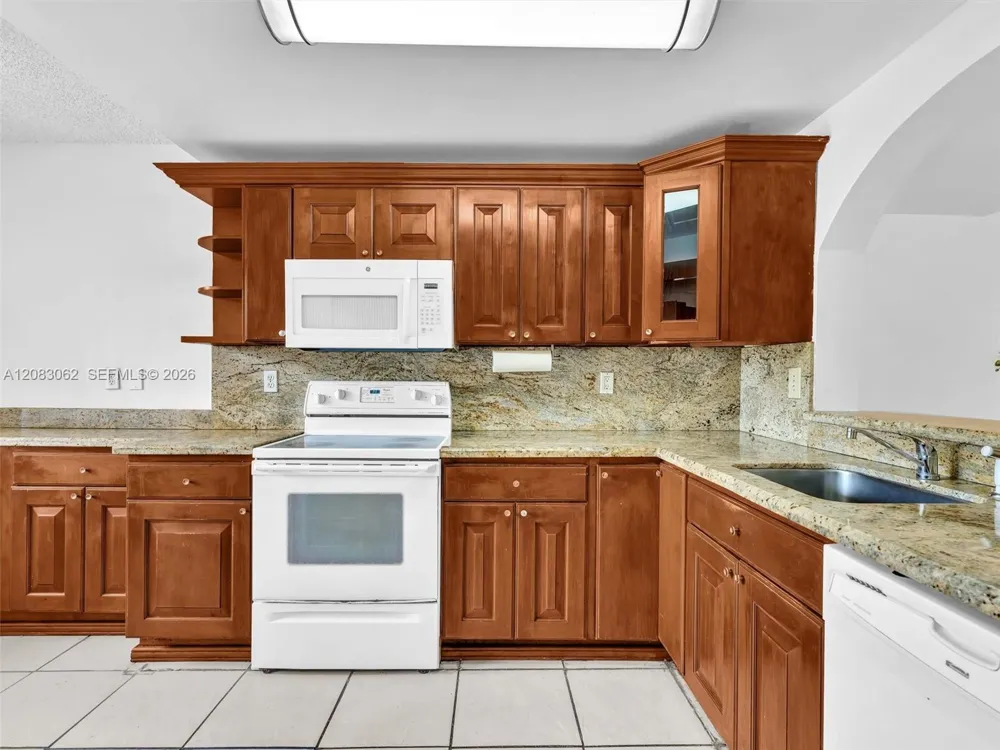 10110 NW 41st St #78-7 Doral, FL 33178