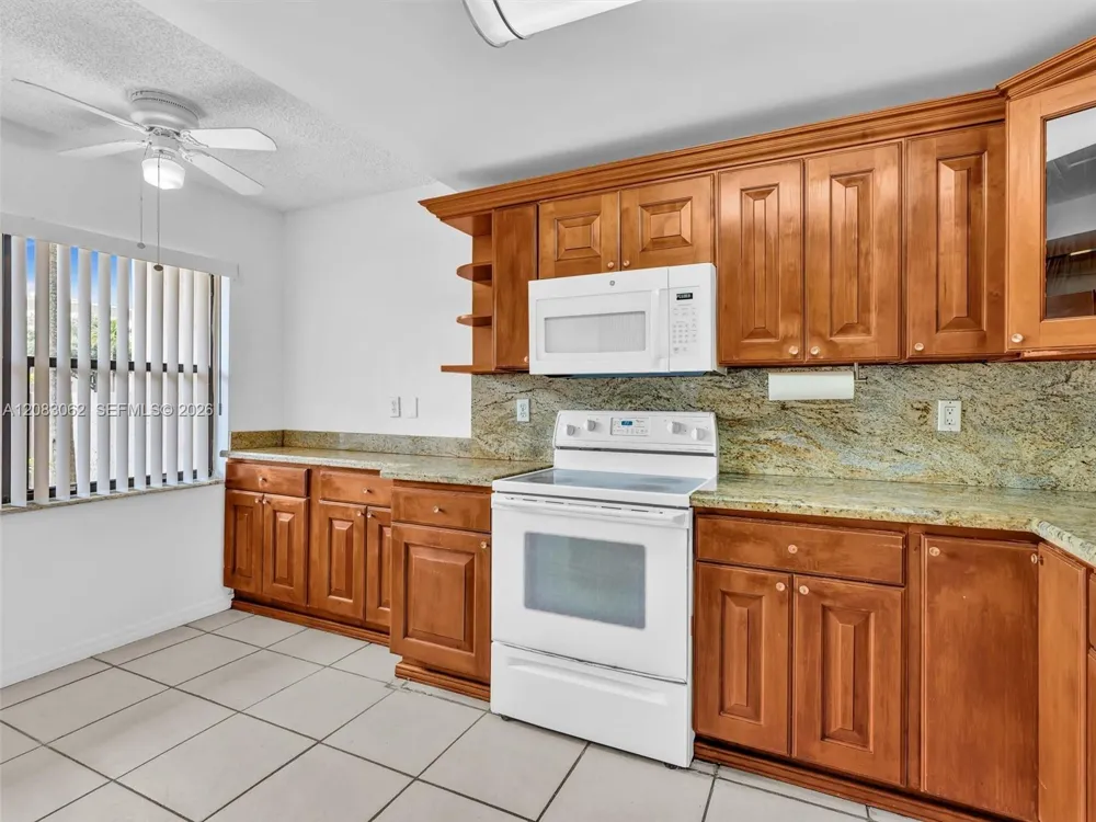 10110 NW 41st St #78-7 Doral, FL 33178