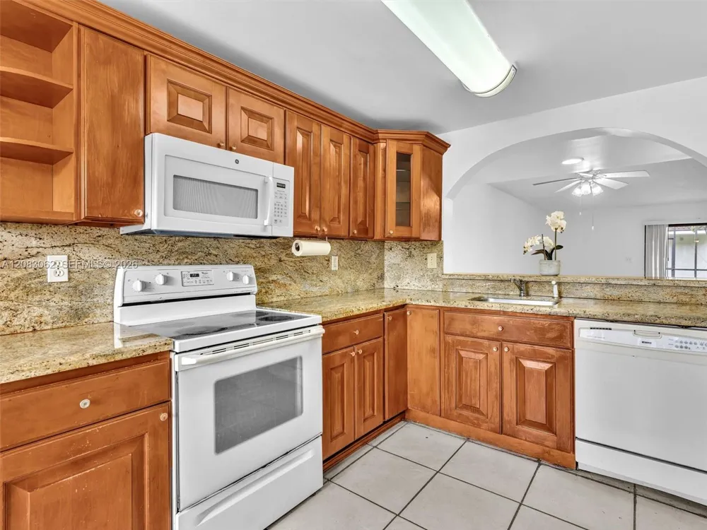 10110 NW 41st St #78-7 Doral, FL 33178