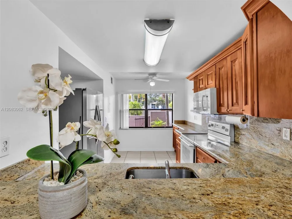 10110 NW 41st St #78-7 Doral, FL 33178