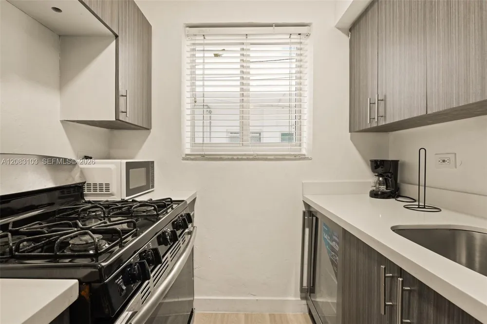 7340 Harding Ave #3 Miami Beach, FL 33141