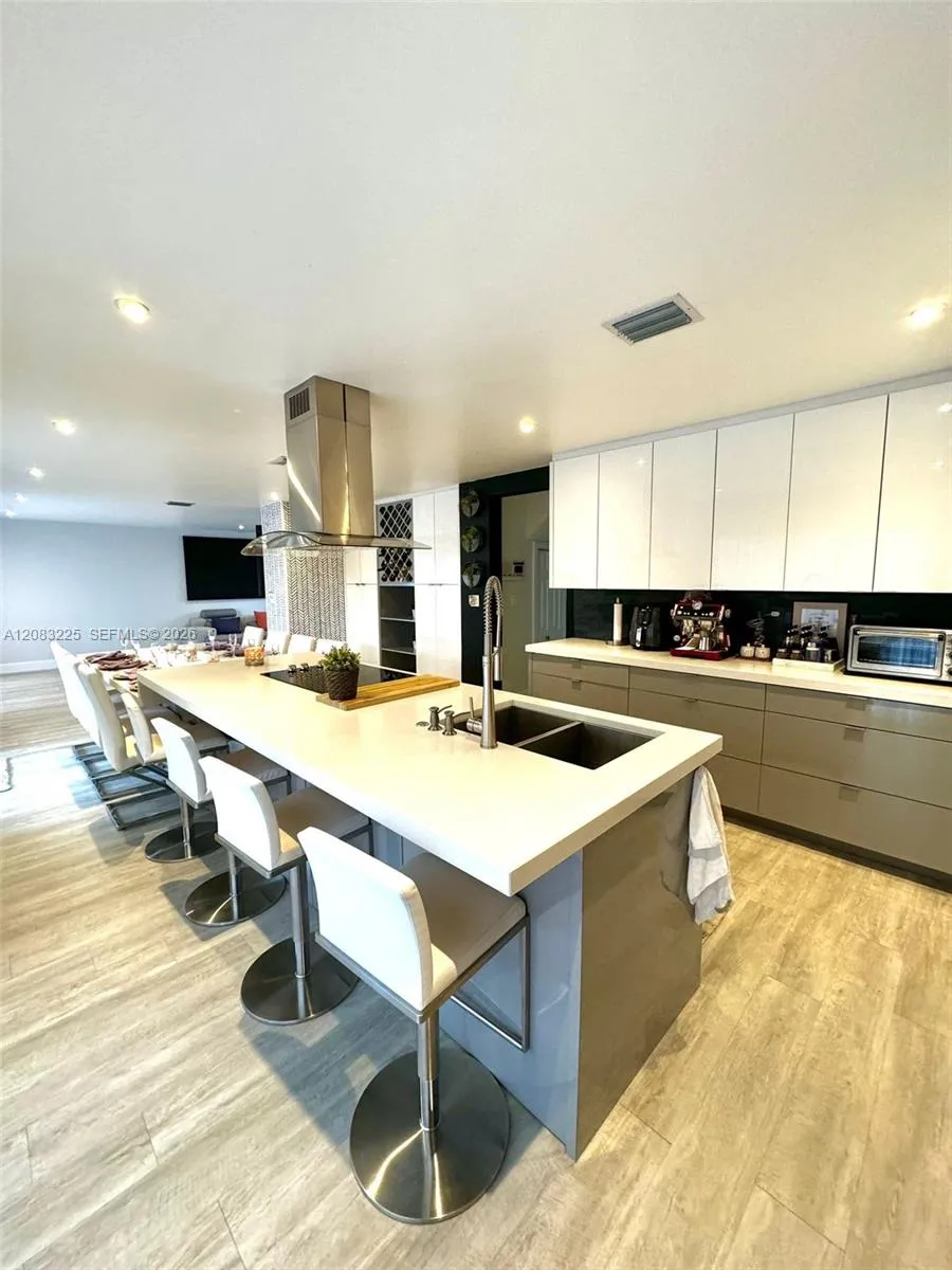 8224 SW 163rd Ct Miami, FL 33193