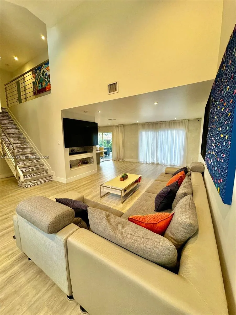 8224 SW 163rd Ct Miami, FL 33193