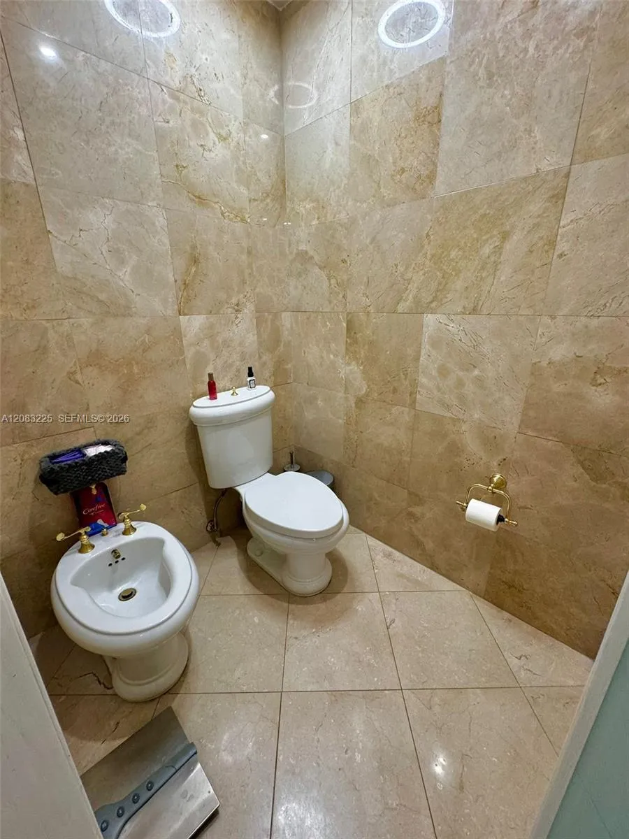8224 SW 163rd Ct Miami, FL 33193