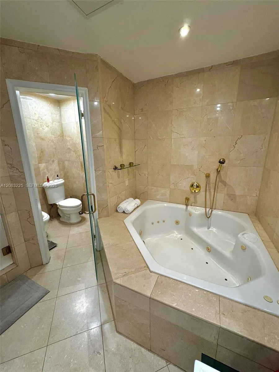 8224 SW 163rd Ct Miami, FL 33193