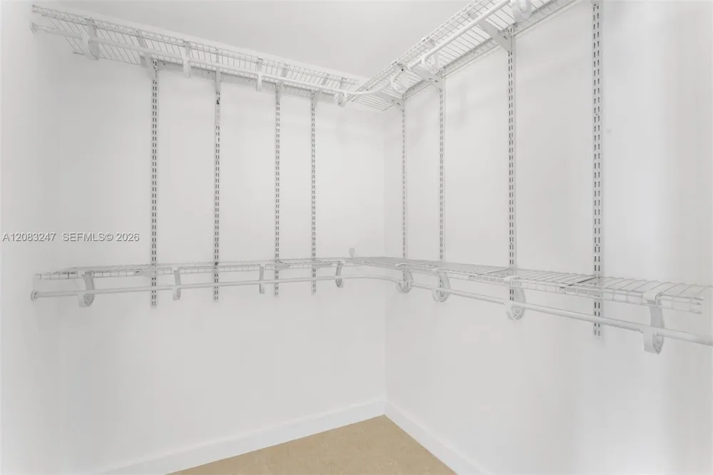 495 Brickell Ave #1811 Miami, FL 33131