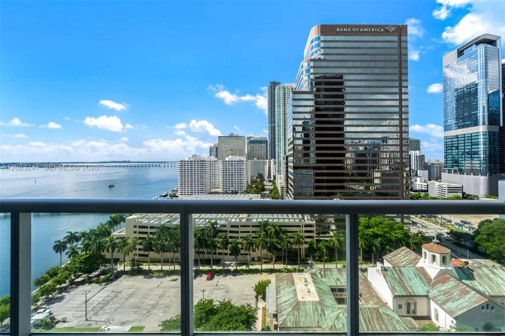 495 Brickell Ave #1811 Miami, FL 33131