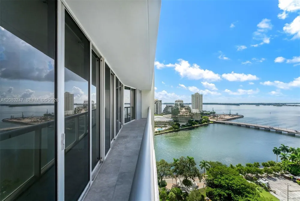 495 Brickell Ave #1811 Miami, FL 33131