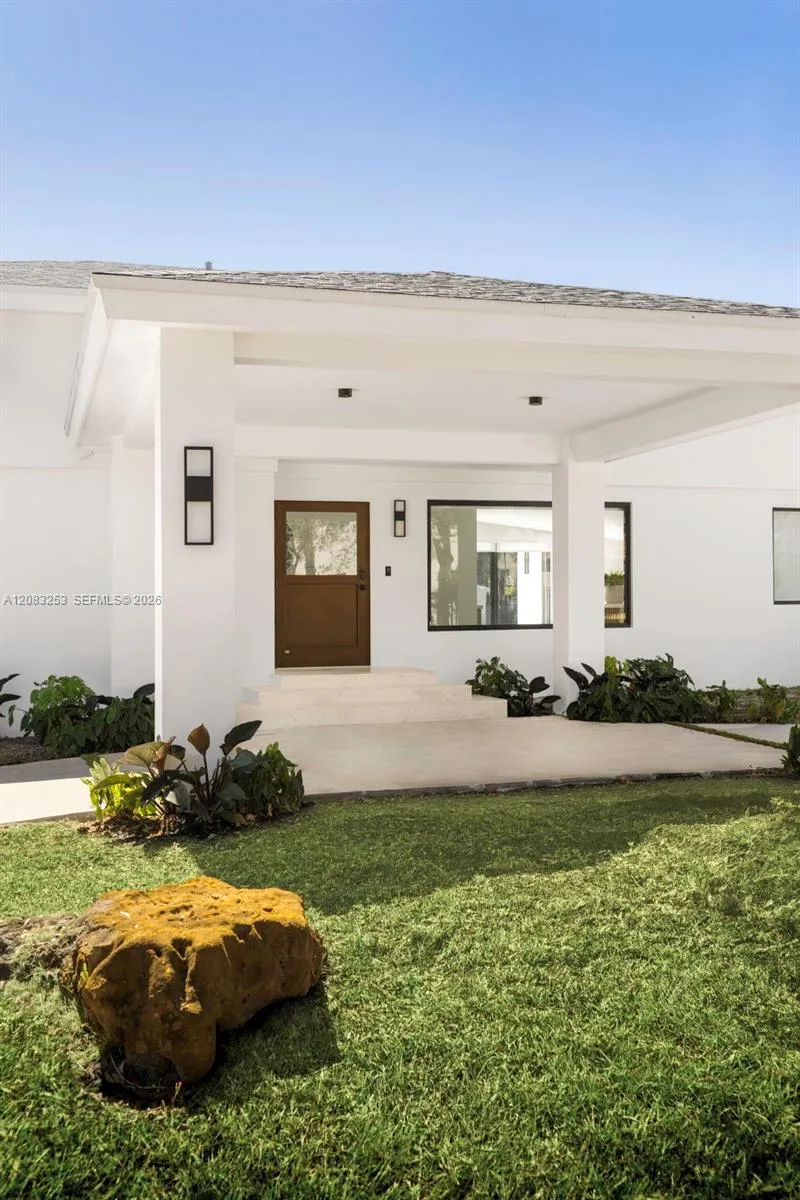 8800 SW 118th St Miami, FL 33176