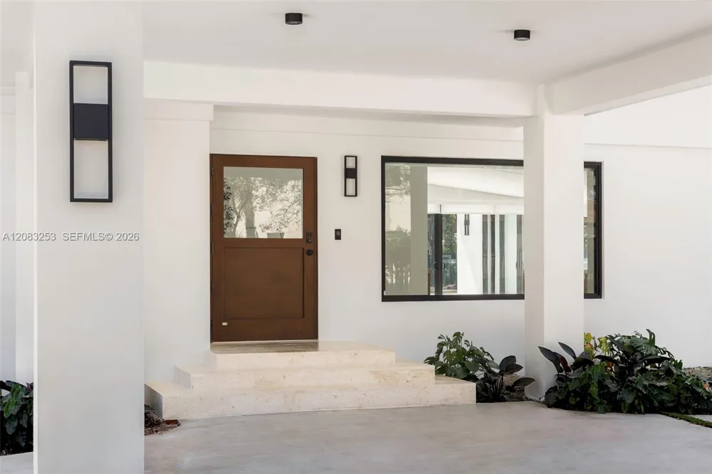 8800 SW 118th St Miami, FL 33176