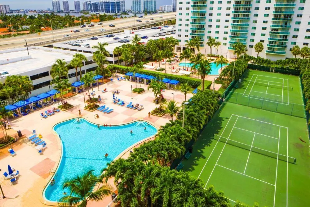 19370 Collins Ave #622 Sunny Isles Beach, FL 33160