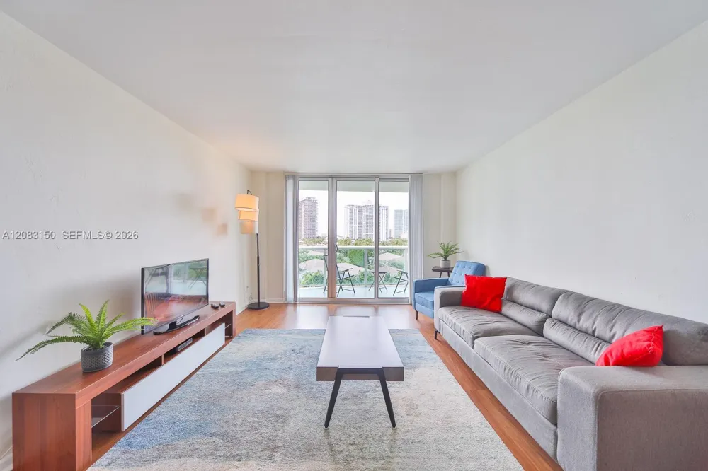 19370 Collins Ave #622 Sunny Isles Beach, FL 33160