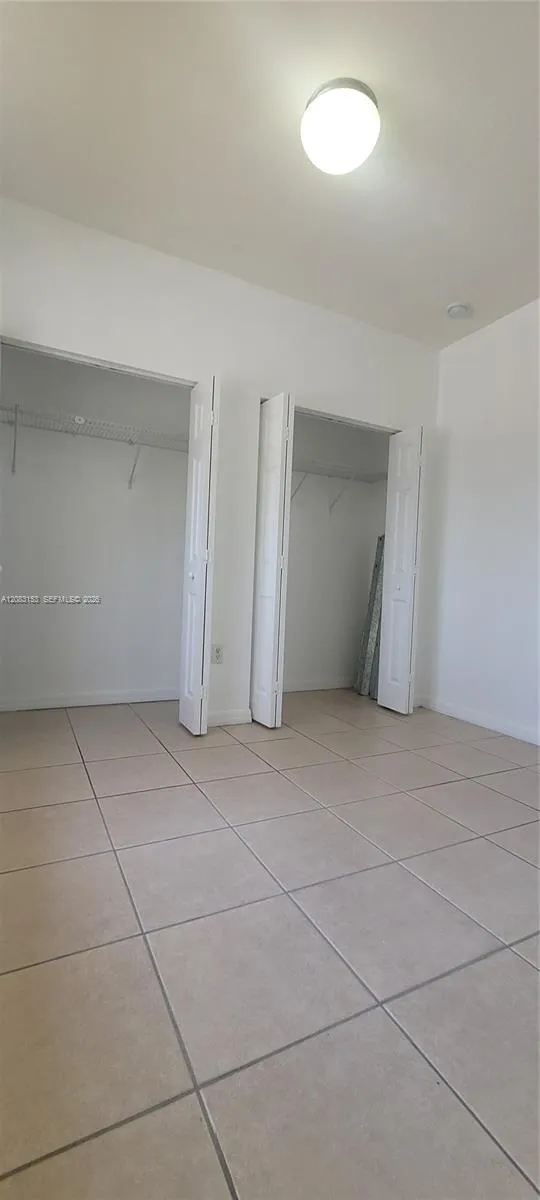 33 E 20th St #203 Hialeah, FL 33010