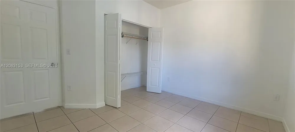 33 E 20th St #203 Hialeah, FL 33010