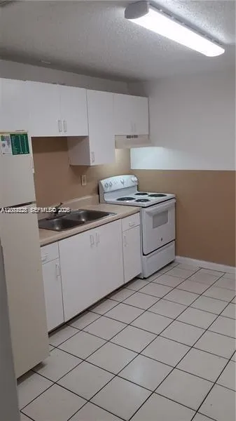 5880 NW 19th Ct #2 Lauderhill, FL 33313