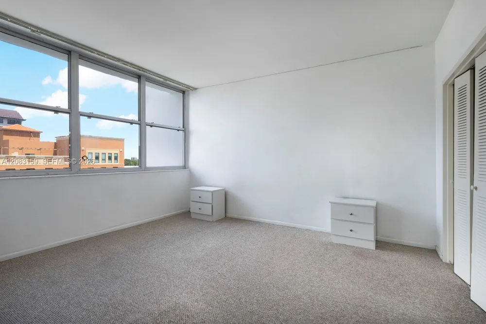 700 Biltmore Way #719 Coral Gables, FL 33134