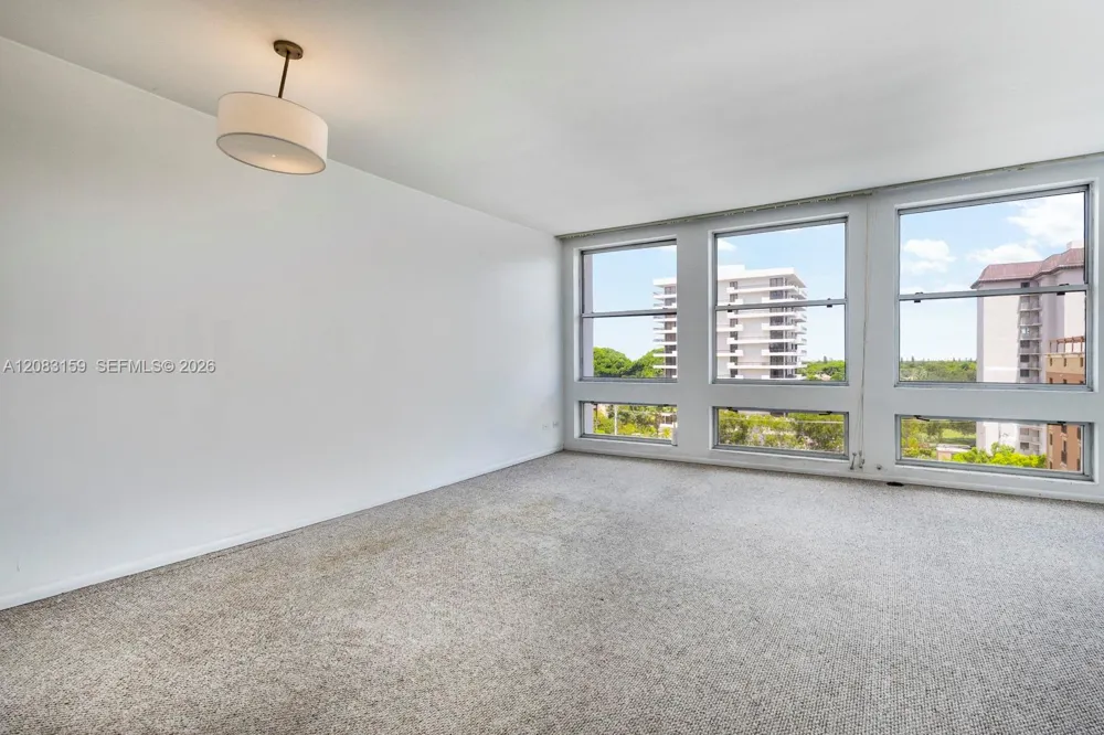700 Biltmore Way #719 Coral Gables, FL 33134