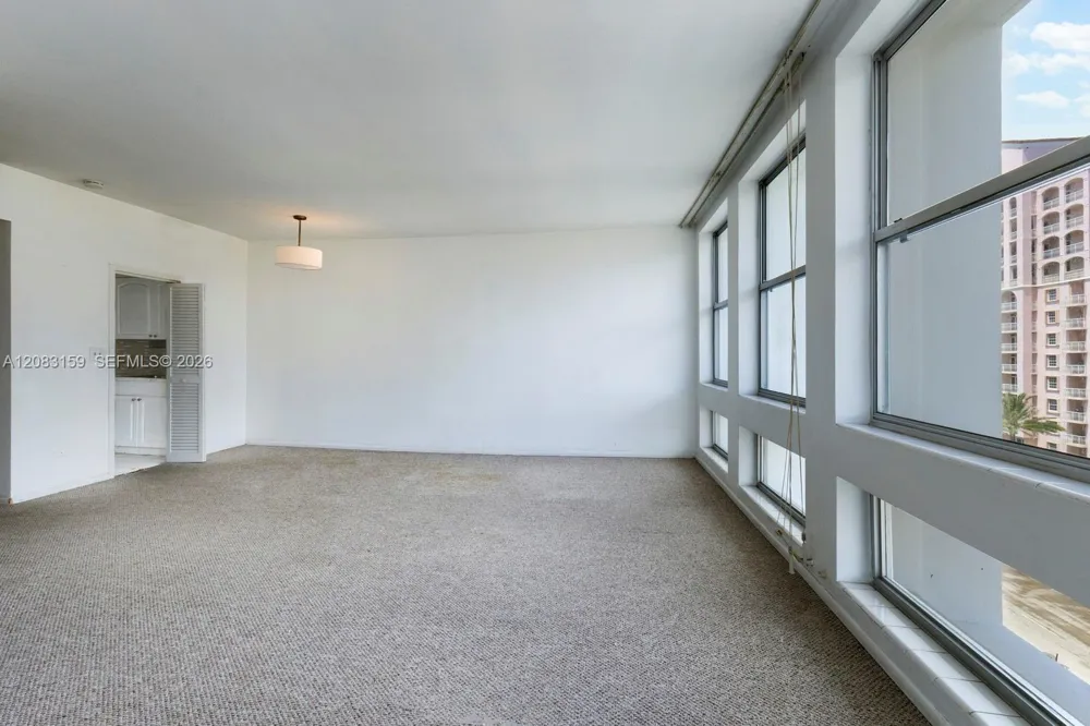 700 Biltmore Way #719 Coral Gables, FL 33134