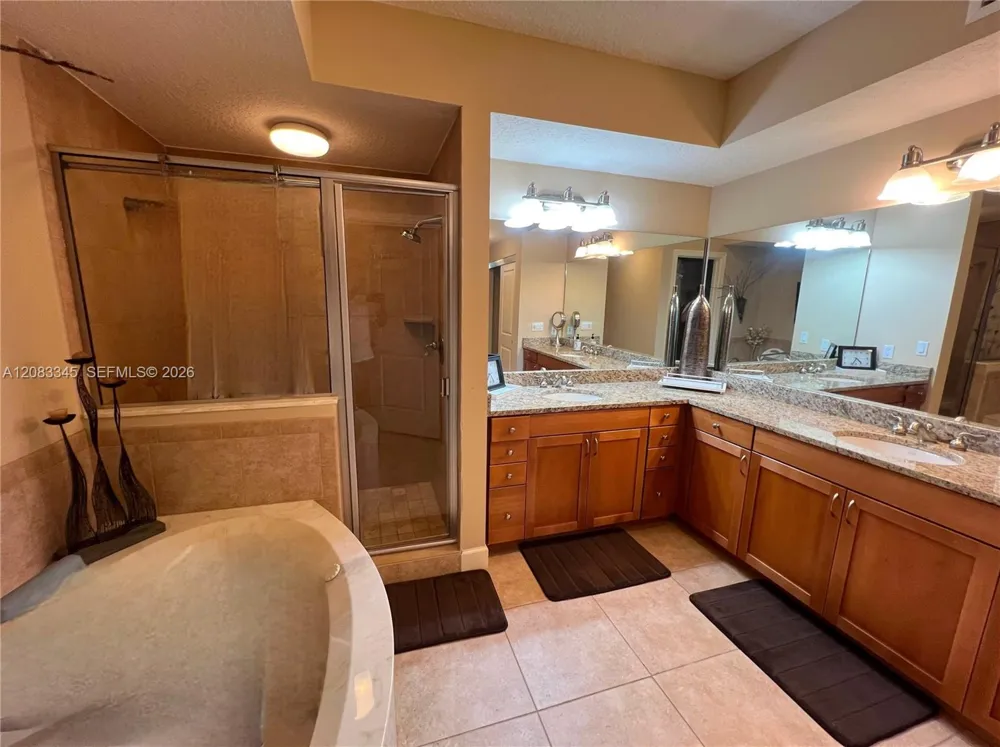 1809 1ST #402 Jacksonville, FL 32250