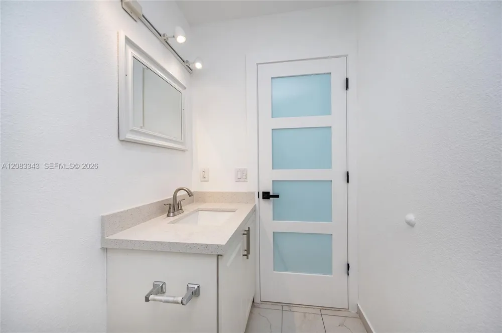 955 NW 15th St Homestead, FL 33030