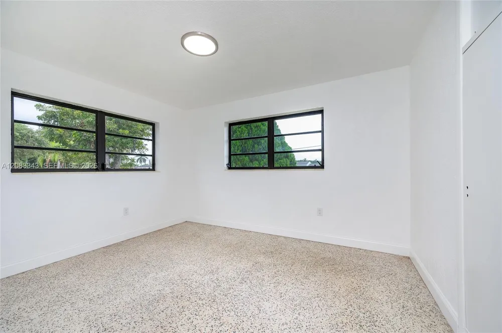 955 NW 15th St Homestead, FL 33030