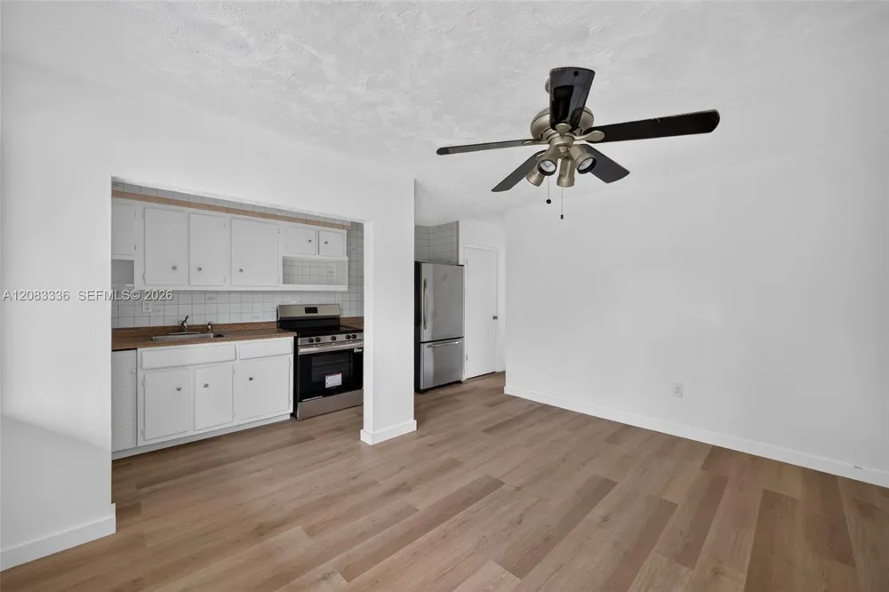60 NW 79th St #24 Miami, FL 33150