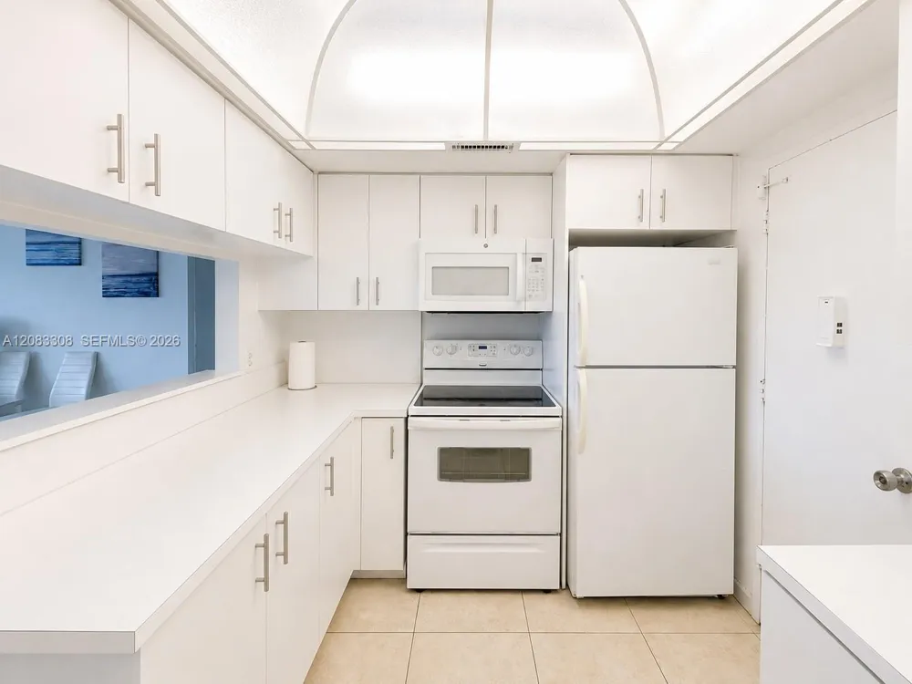 3505 S Ocean Dr #402 Hollywood, FL 33019