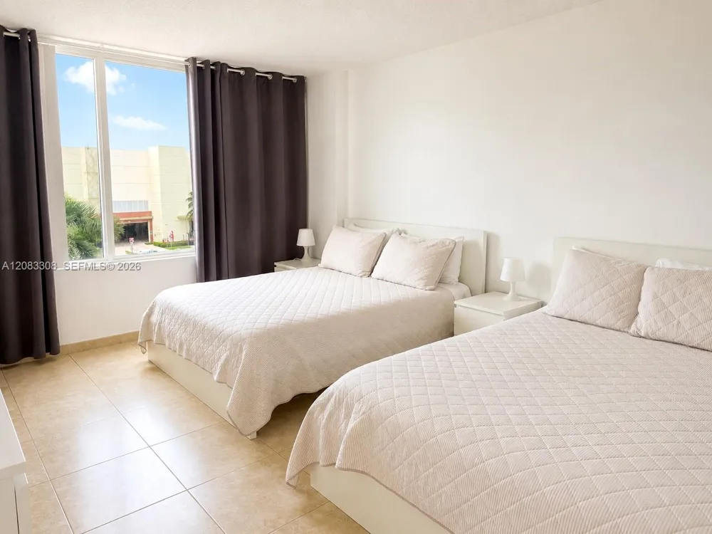 3505 S Ocean Dr #402 Hollywood, FL 33019