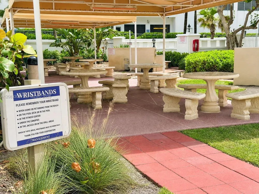 3505 S Ocean Dr #402 Hollywood, FL 33019