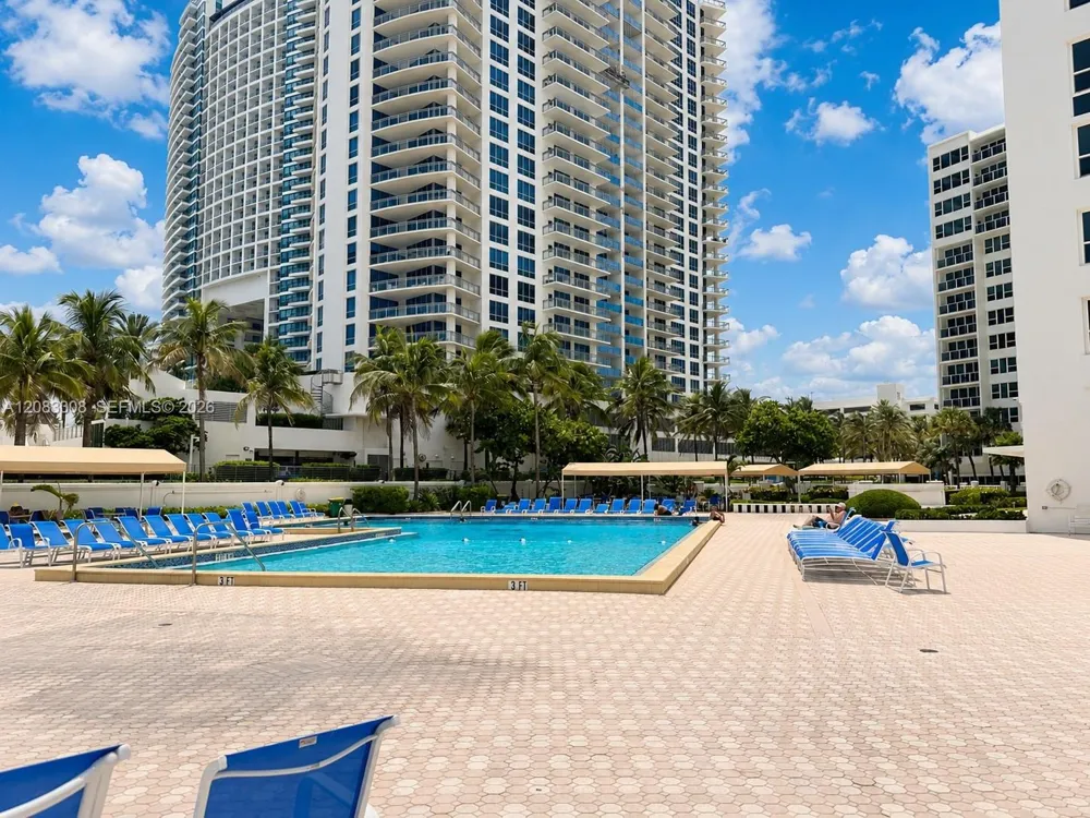 3505 S Ocean Dr #402 Hollywood, FL 33019