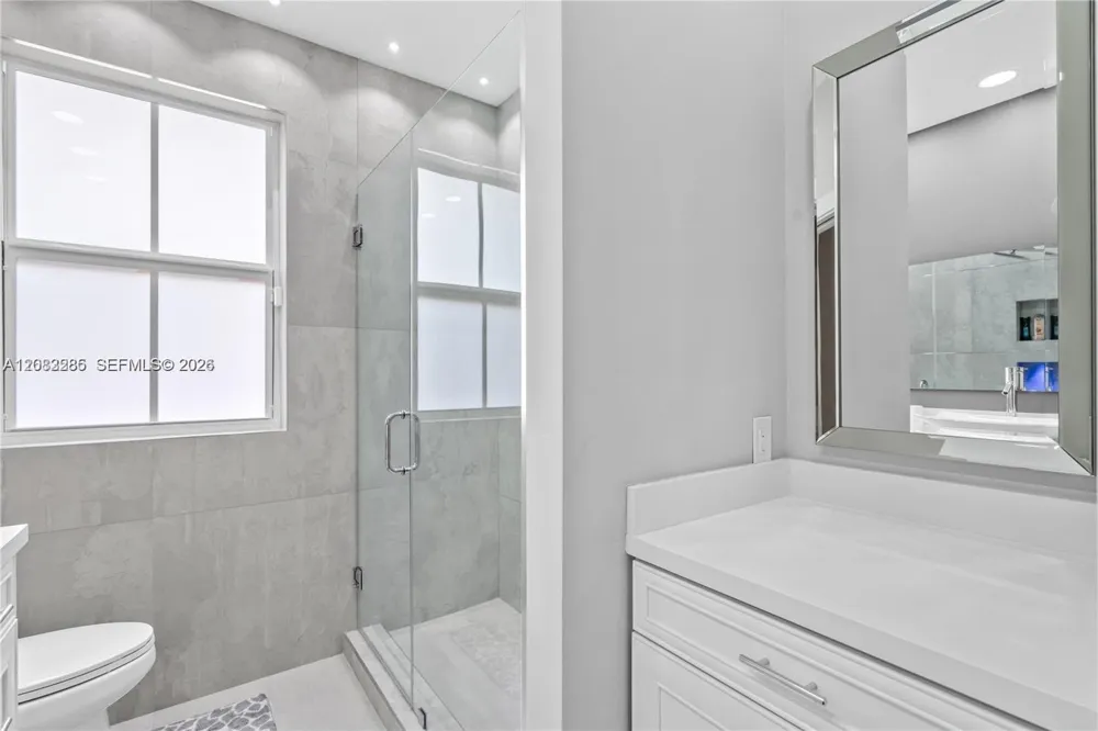 15877 SW 61st Way Miami, FL 33193