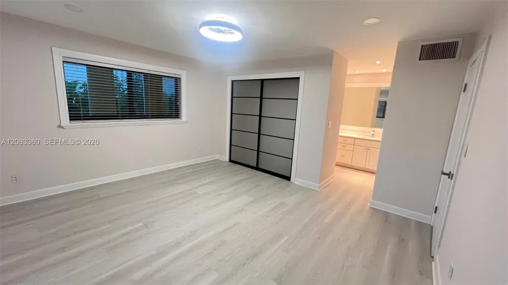 6855 Edgewater Dr #1CS Coral Gables, FL 33133