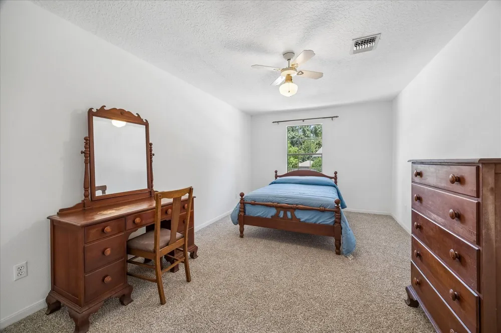 5410 Red Cliff Drive Kingwood, TX 77345