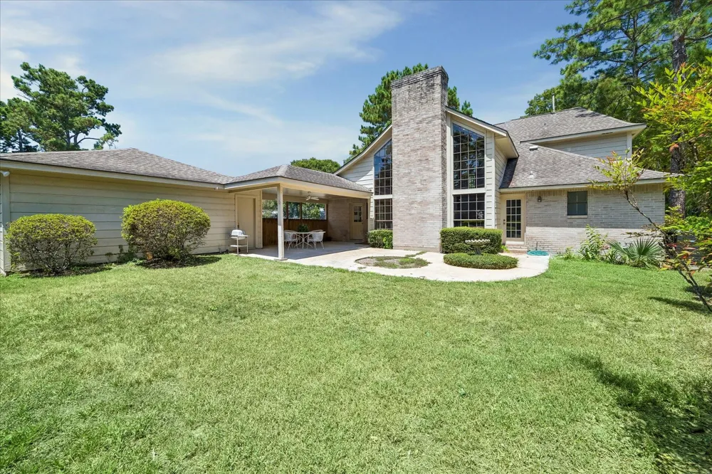 5410 Red Cliff Drive Kingwood, TX 77345